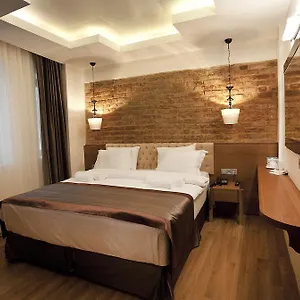 فندق بيرا لاين